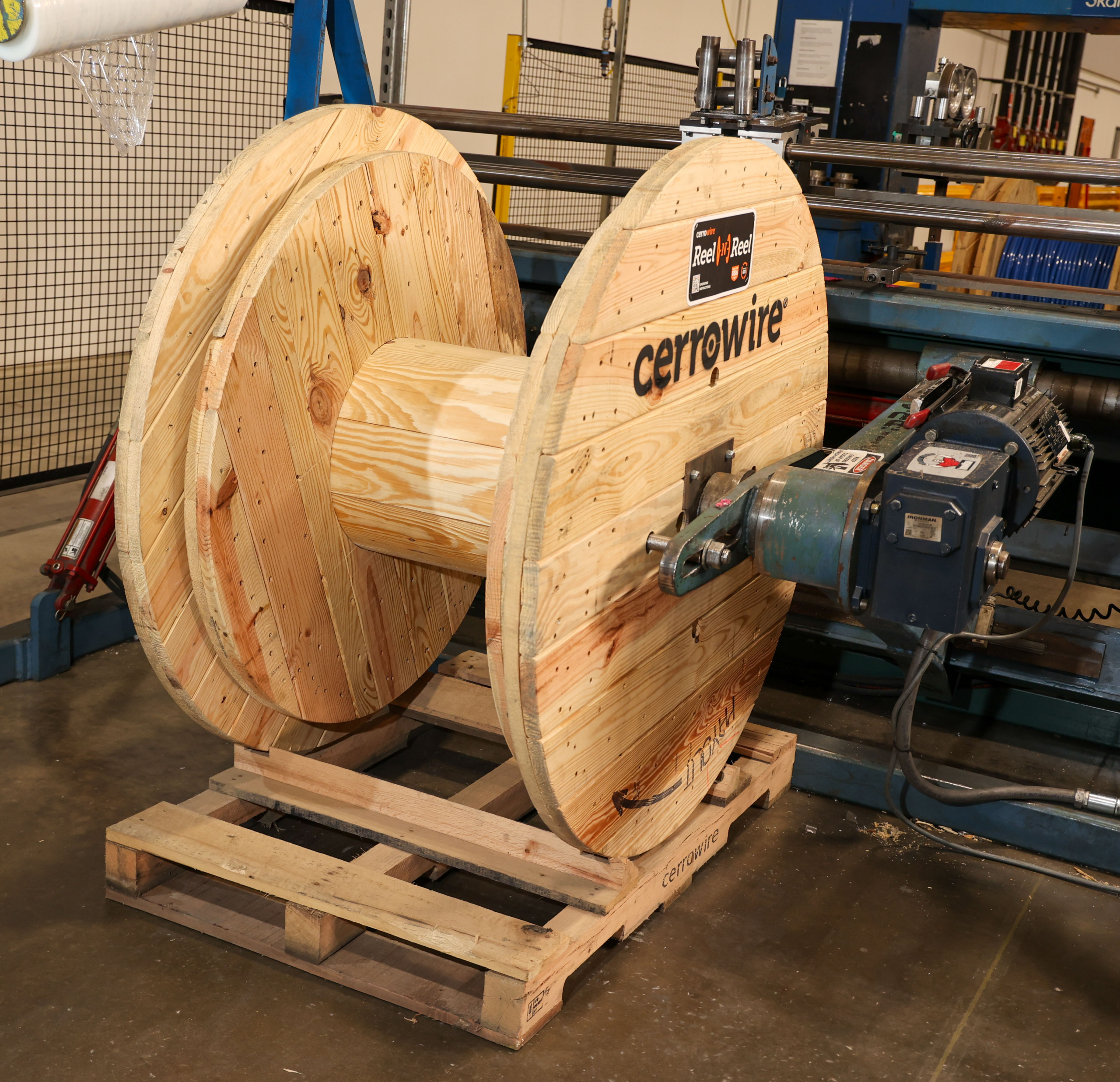 Reel-N-Reen Pallet Into Takeup Machine
